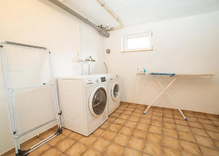 Koestlbach I Bis 3 & 6 Personen I Nuernberg I Neumarkt I Messe I I Kueche I Parken I Waschmaschine I Garten Appartement Postbauer-Heng