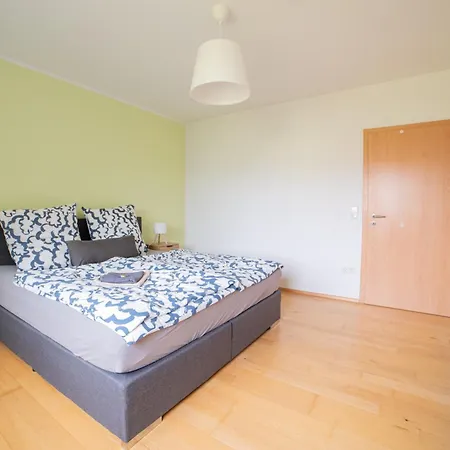 Apartment Koestlbach I Bis 3 & 6 Personen I Nuernberg I Neumarkt I Messe I I Kueche I Parken I Waschmaschine I Garten *