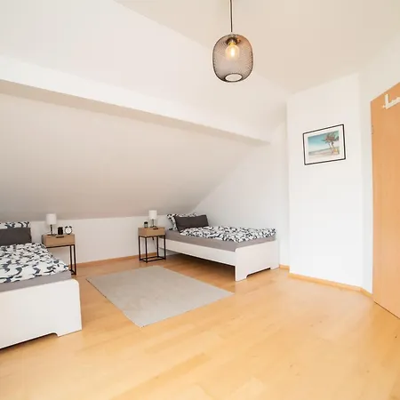 Koestlbach I Bis 3 & 6 Personen I Nuernberg I Neumarkt I Messe I I Kueche I Parken I Waschmaschine I Garten Apartment Postbauer-Heng